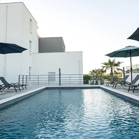 Luxury Golden Dreams