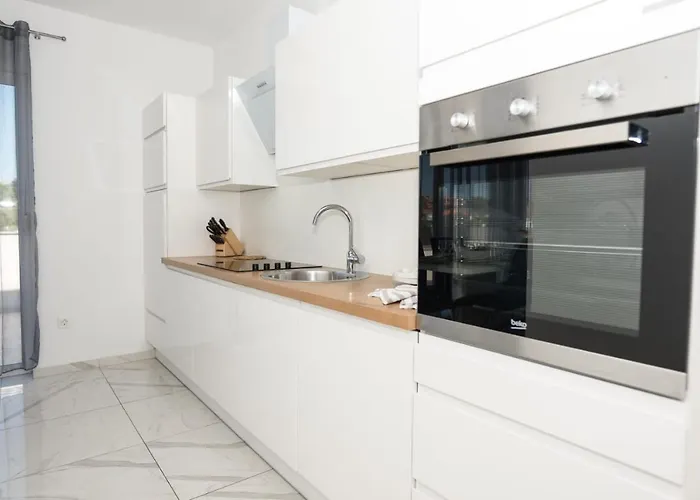 アパート Luxury Golden Dreams ザダル