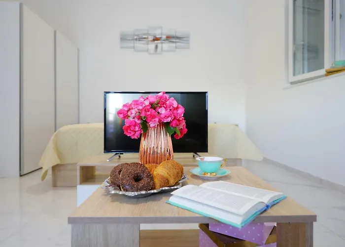 Luxury Golden Dreams *